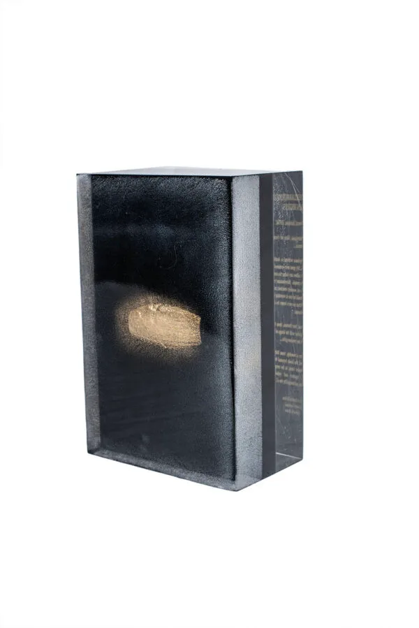 Trophy Glass  of  Cyrus Cylinder / تروفی منشور کورش/ Manshoor Koorosh